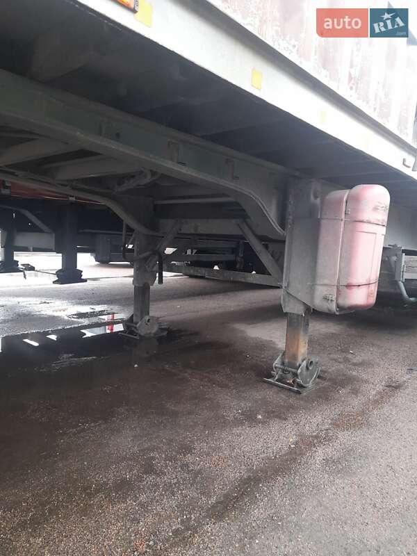 Зерновоз - полуприцеп Metaco SD 2001 в Черкассах