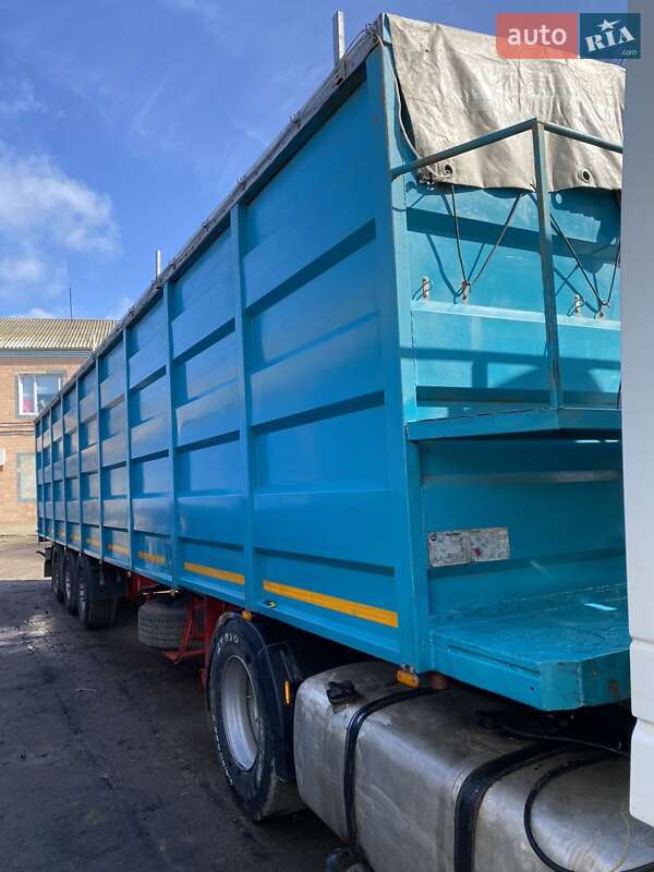 Контейнеровоз полуприцеп Meusburger MPS 2001 в Черновцах