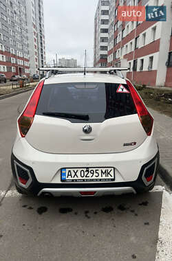 Хэтчбек MG 3 Cross 2013 в 