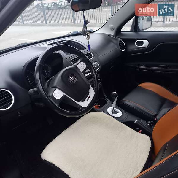 Хэтчбек MG 3 Cross 2013 в Калуше фото 2 Хэтчбек MG 3 Cross 2013 в Калуше