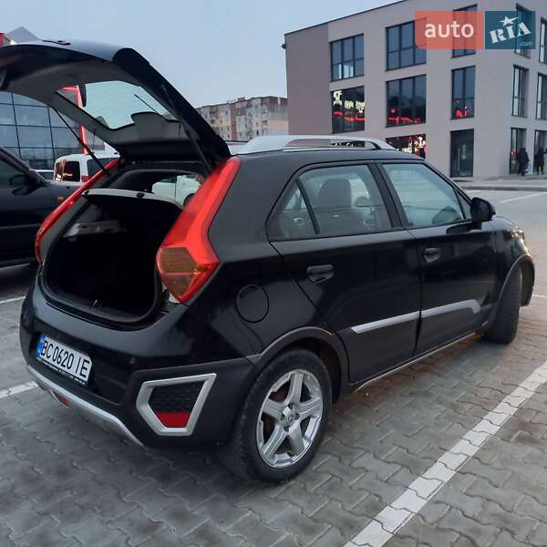 Хэтчбек MG 3 Cross 2013 в Калуше фото 10 Хэтчбек MG 3 Cross 2013 в Калуше