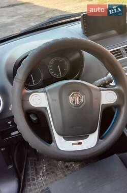 Хэтчбек MG 3 Cross 2014 в 
