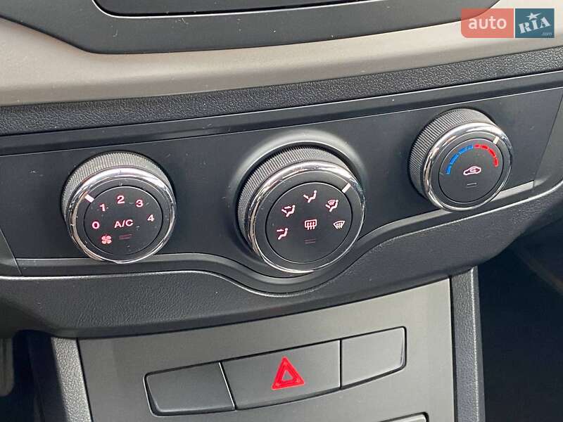 Седан MG 350 2013 в Києві фото 17 Седан MG 350 2013 в Києві