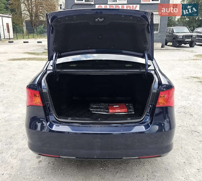 Седан MG 350 2012 в Каменском