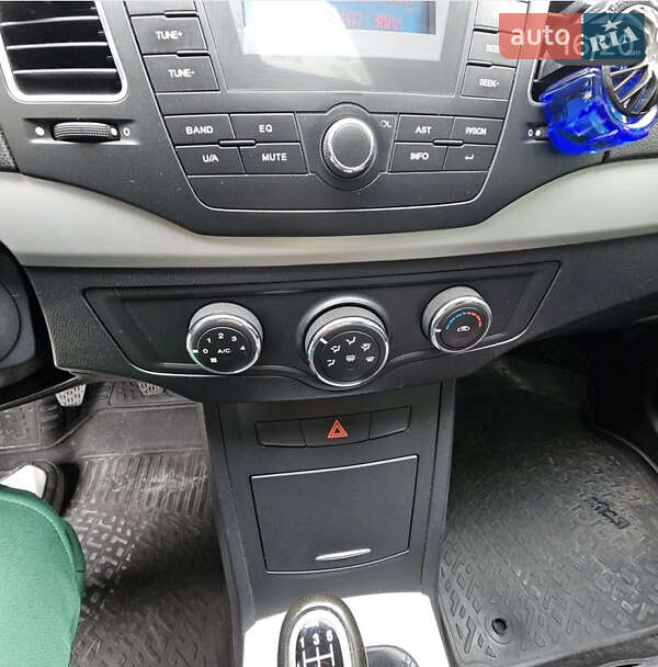 Седан MG 350 2012 в Каменском