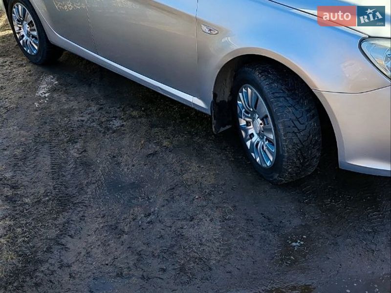 Седан MG 350 2013 в Полтаве фото 3 Седан MG 350 2013 в Полтаве