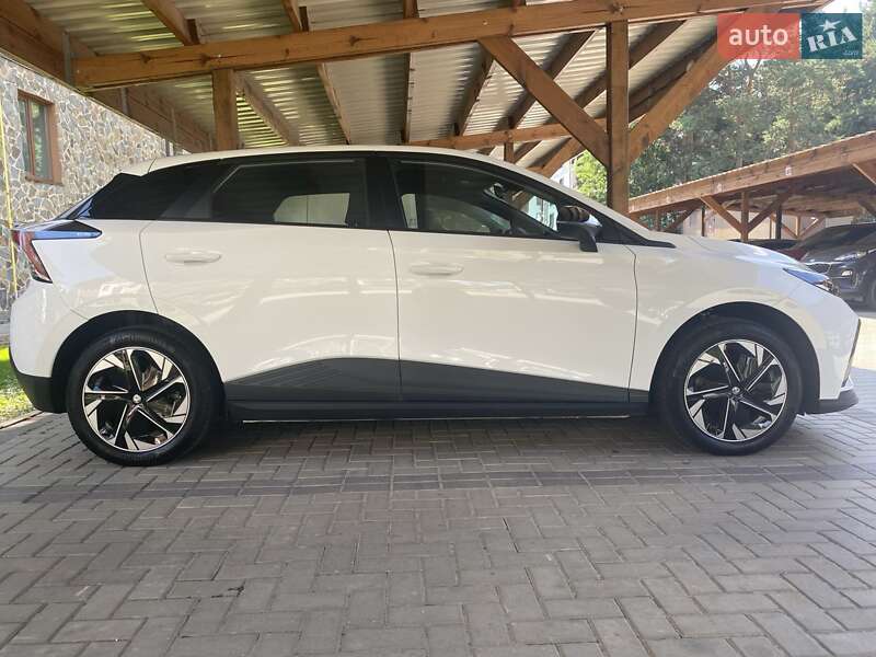 Хетчбек MG 4 2024 в Києві фото 15 Хетчбек MG 4 2024 в Києві