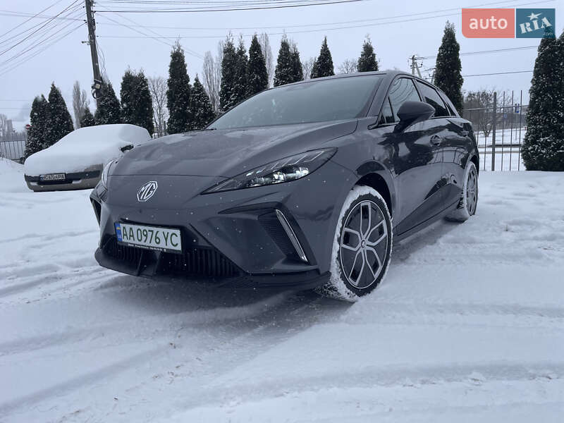 Хэтчбек MG 4 2023 в Киеве