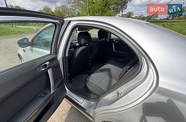 Седан MG 550 2012 в Гребінці