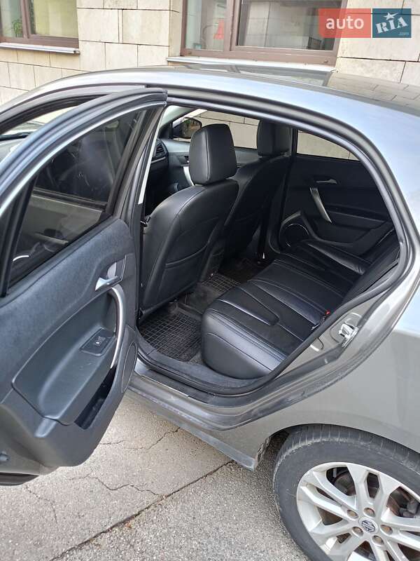 Хэтчбек MG 5 2013 в Киеве