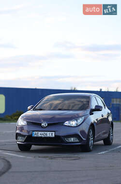 Хэтчбек MG 5 2013 в 