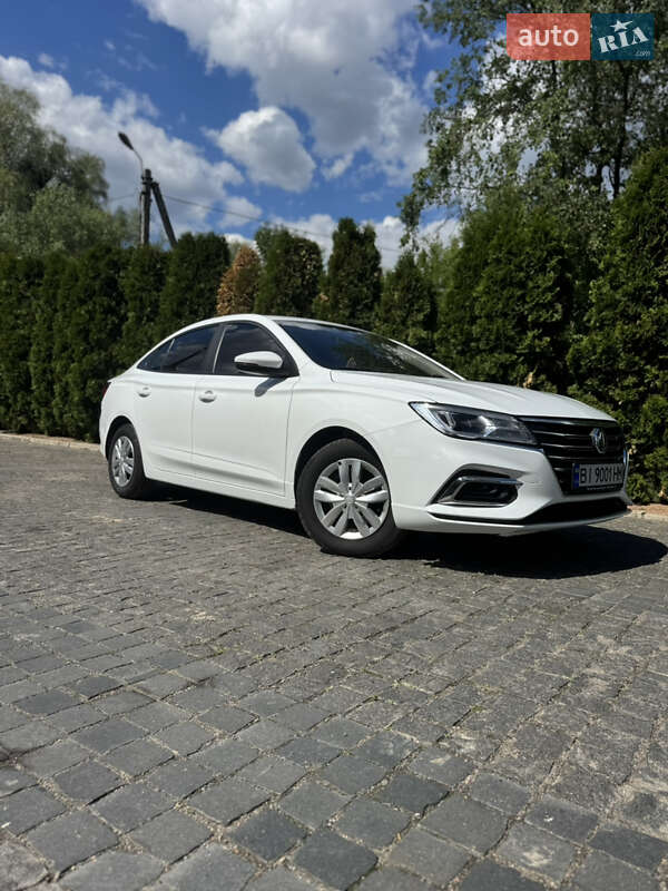 Седан MG 5 2021 в 