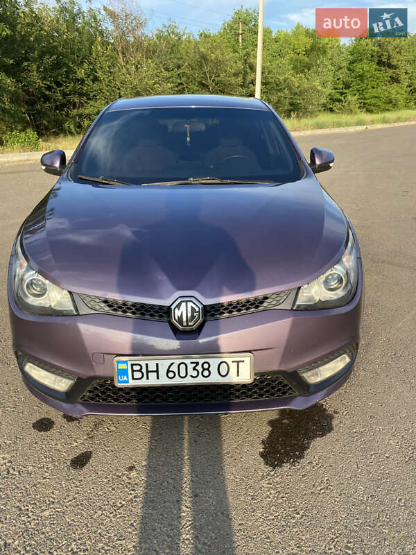 Хэтчбек MG 5 2013 в Березовке