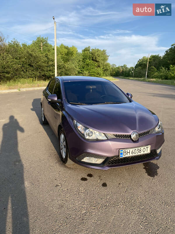 Хэтчбек MG 5 2013 в Березовке