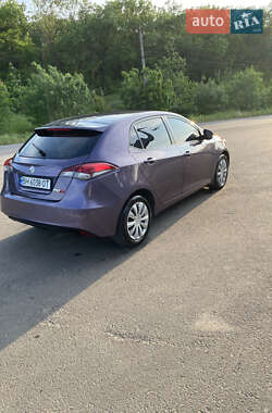 Хэтчбек MG 5 2013 в 