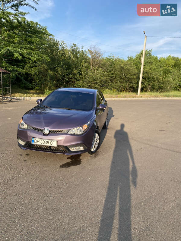 Хэтчбек MG 5 2013 в Березовке