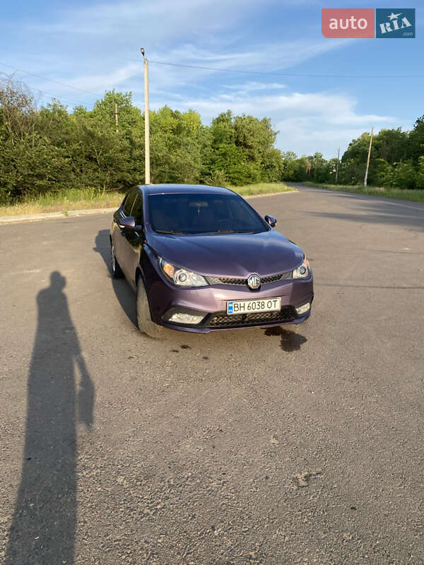 Хэтчбек MG 5 2013 в Березовке