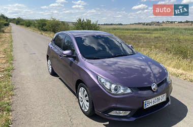 Хэтчбек MG 5 2013 в 