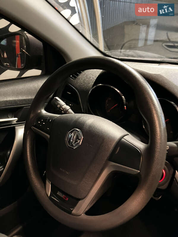 Хэтчбек MG 5 2013 в Полтаве фото 20 Хэтчбек MG 5 2013 в Полтаве