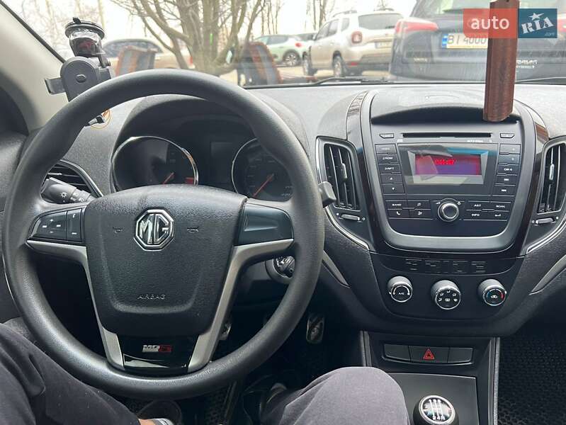 2013 MG 5, VIN LSJA14E60EG011762:plate — zdjęcie 1 (autoria)
