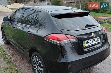 Хетчбек MG 5 2013 в Верхньодніпровську