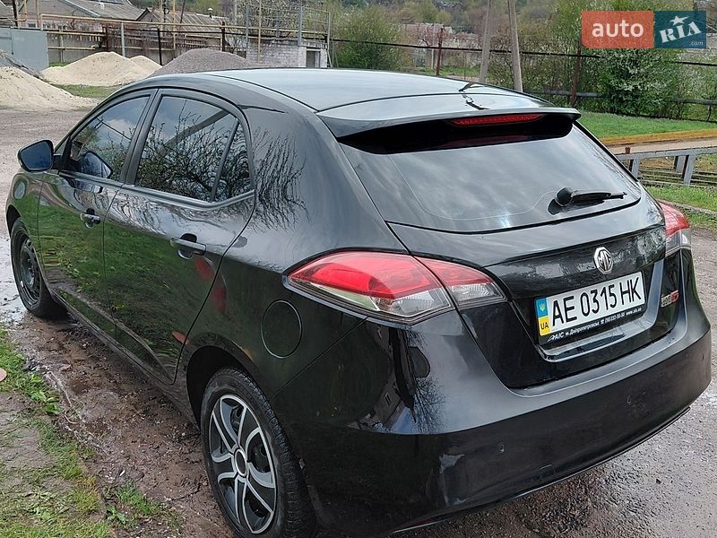 Хетчбек MG 5 2013 в Верхньодніпровську