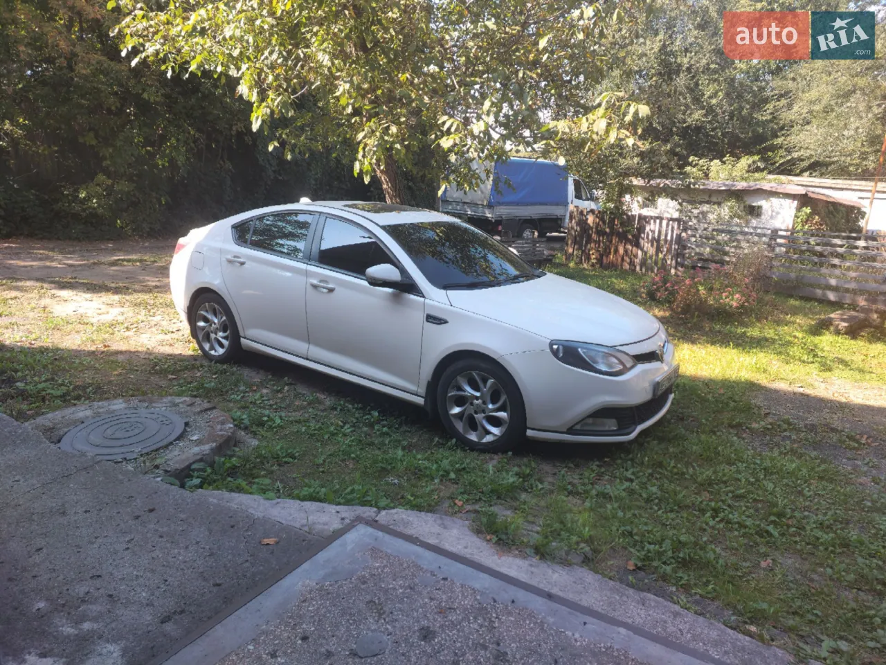 2012 MG 6 - мініатюра 25