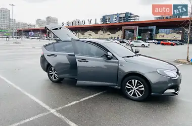 MG 6 2013
