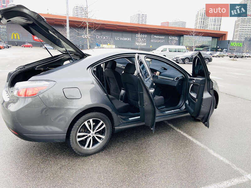 Лифтбек MG 6 2013 в Киеве фото 18 Лифтбек MG 6 2013 в Киеве