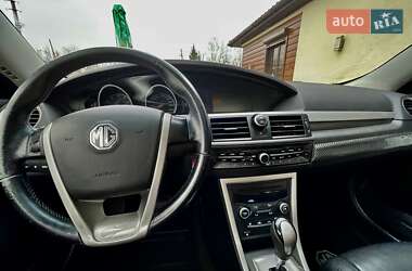 Хэтчбек MG 6 2012 в 