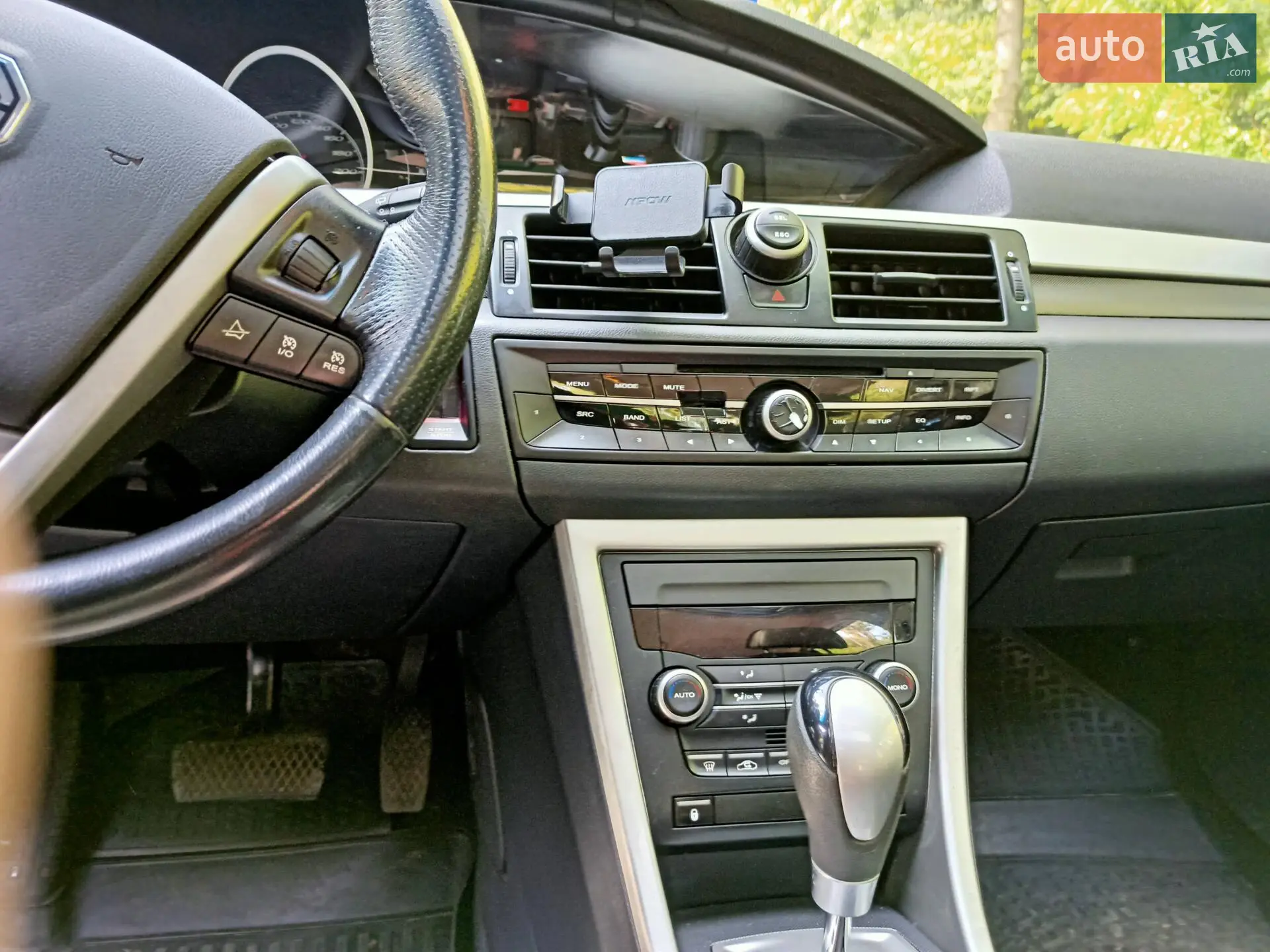 2012 MG 6 - мініатюра 18