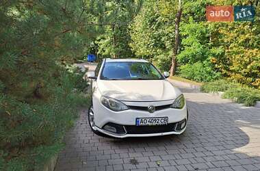 Фастбэк MG 6 2012 в 