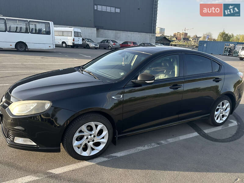 Седан MG 6 2013 в Буче