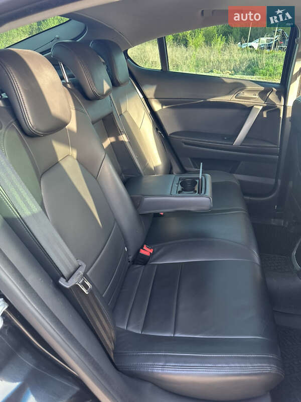 Седан MG 6 2013 в Буче