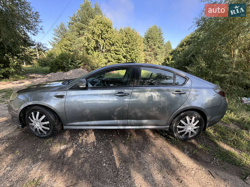 MG 6 2012