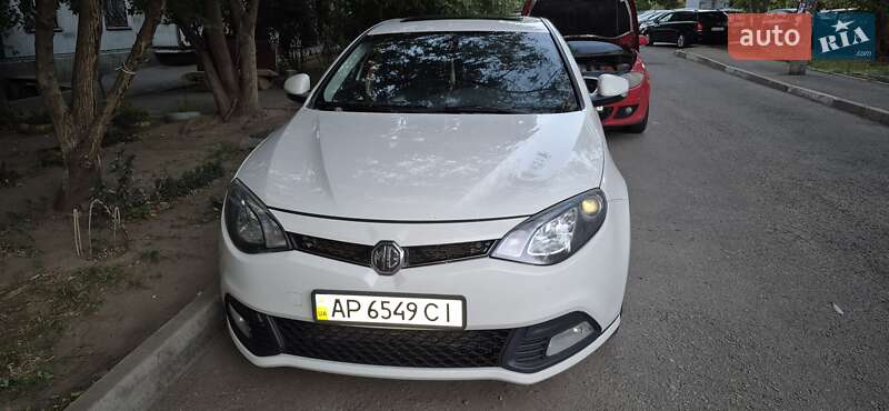 MG 6 2012