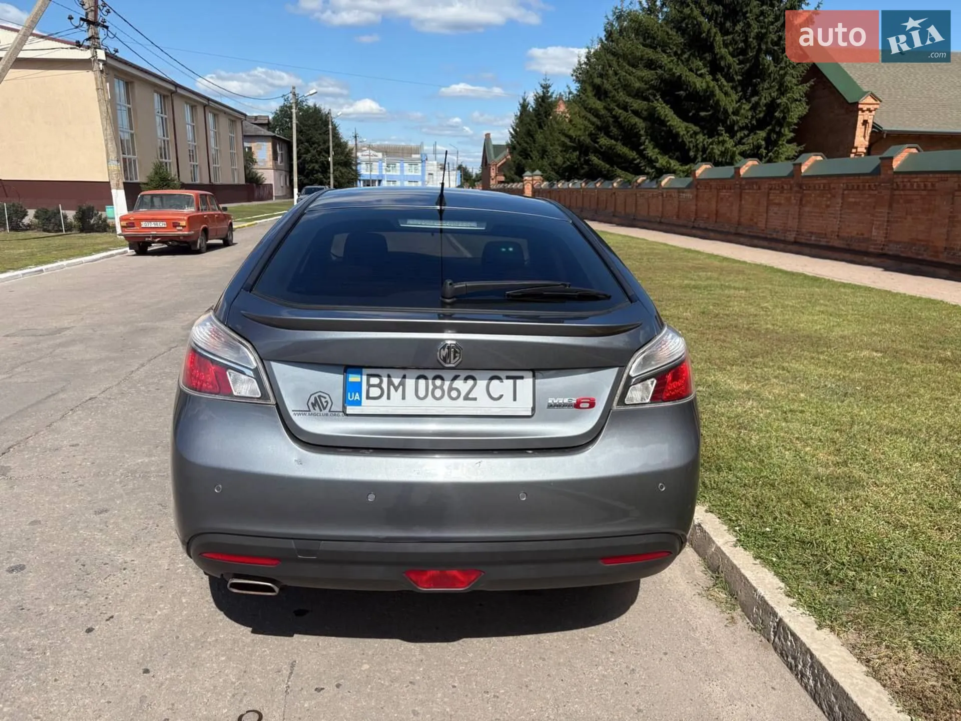 2012 MG 6 - мініатюра 2
