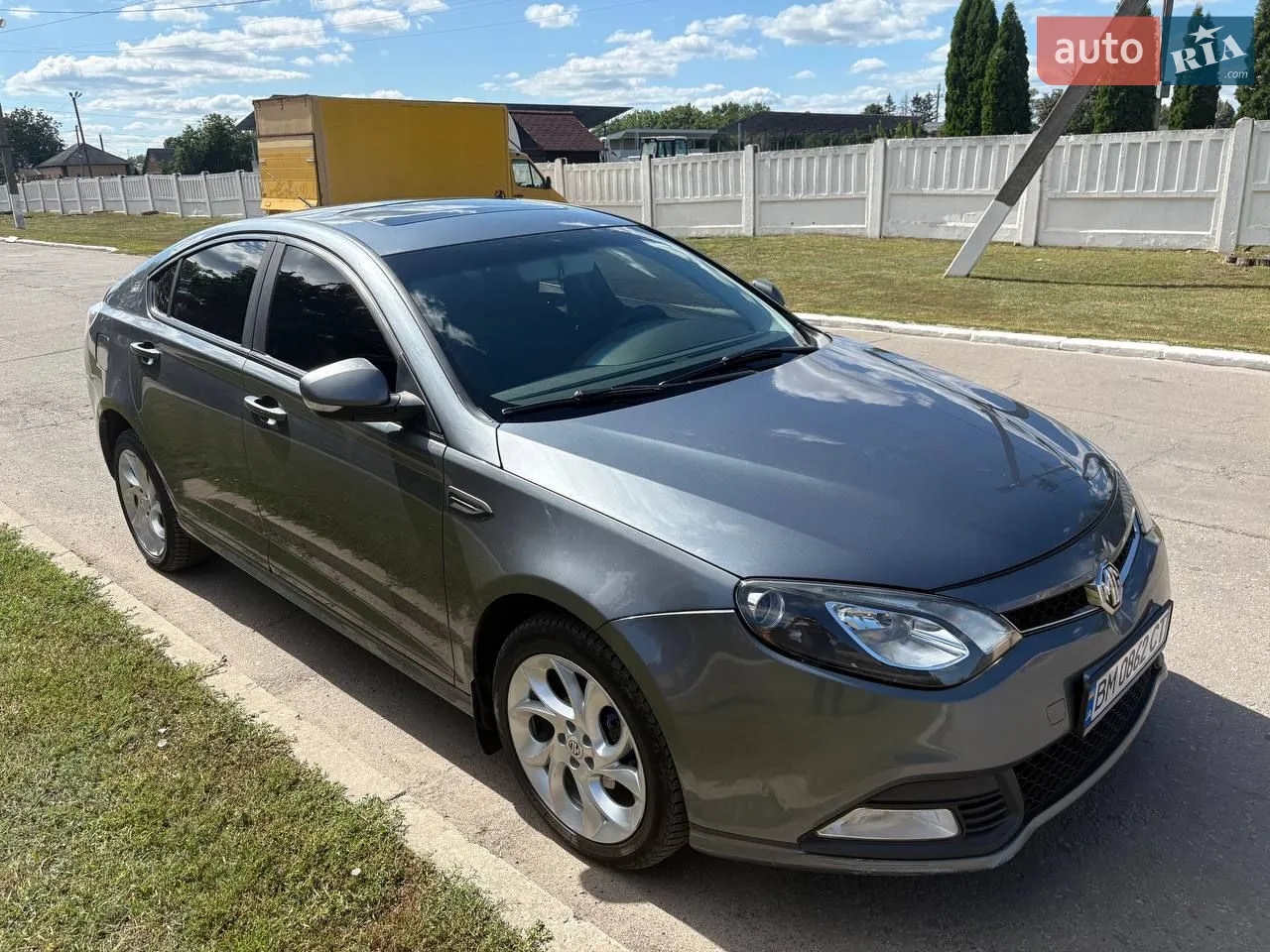 2012 MG 6 - мініатюра 31