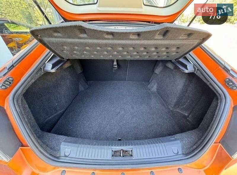 Седан MG 6 2012 в Кам'янському