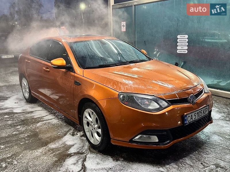 MG 6 2012