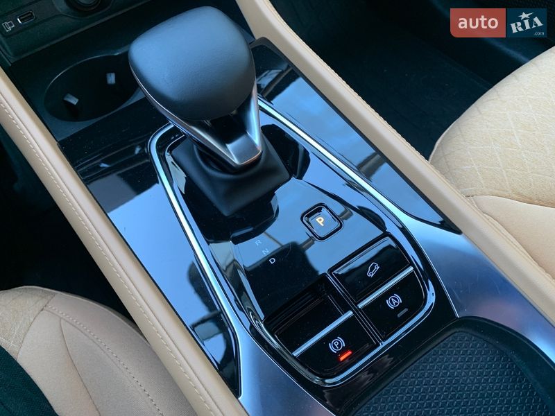 Внедорожник / Кроссовер MG EHS 2025 в Киеве