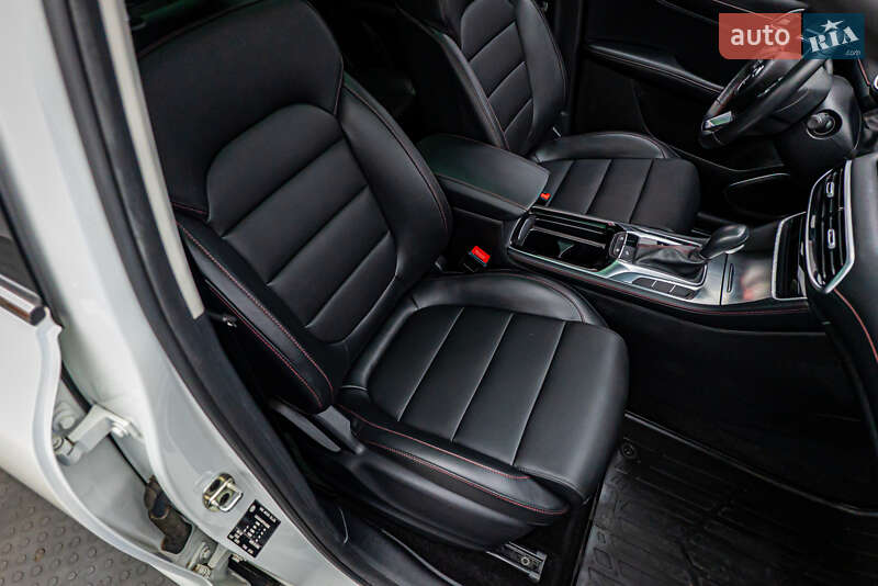 Внедорожник / Кроссовер MG HS 2023 в Киеве фото 10 Внедорожник / Кроссовер MG HS 2023 в Киеве