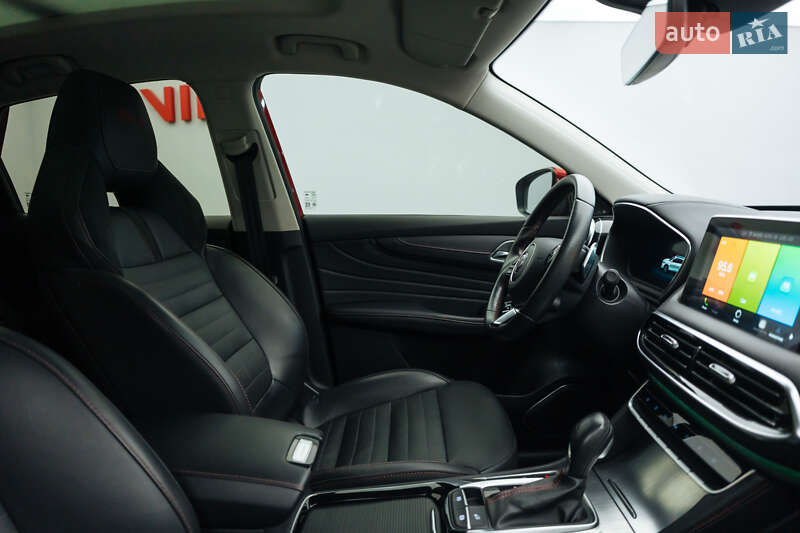 Внедорожник / Кроссовер MG HS 2022 в Киеве