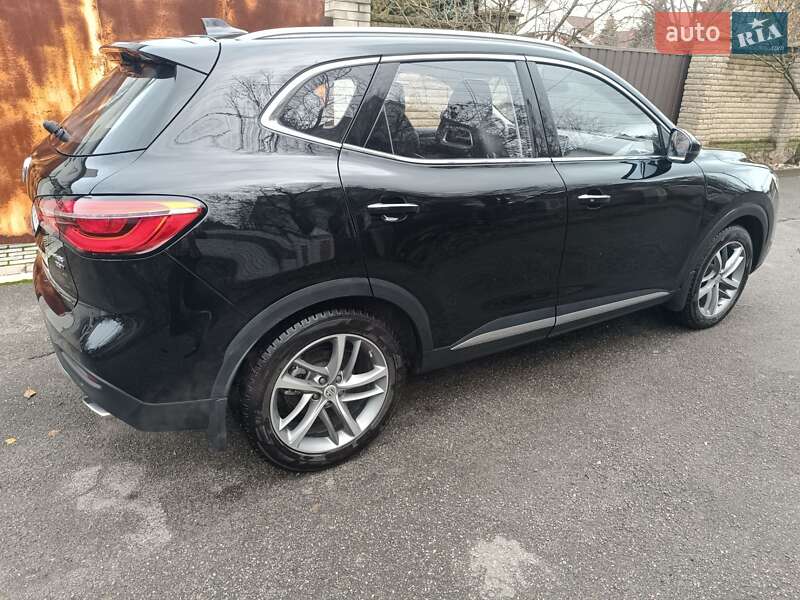 Внедорожник / Кроссовер MG HS 2022 в Киеве