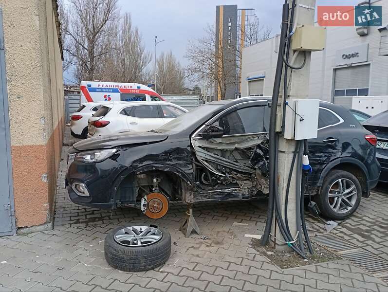 Внедорожник / Кроссовер MG HS 2022 в Одессе