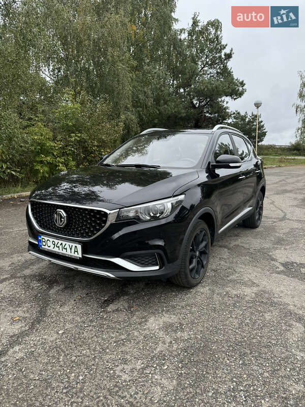 MG ZS EV 2020