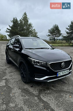 Хэтчбек MG ZS EV 2020 в 