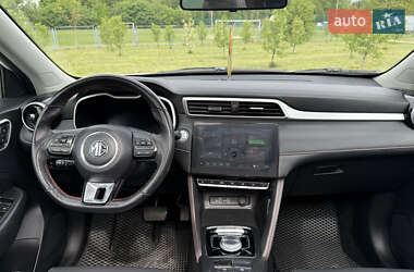 Внедорожник / Кроссовер MG ZS EV 2022 в 