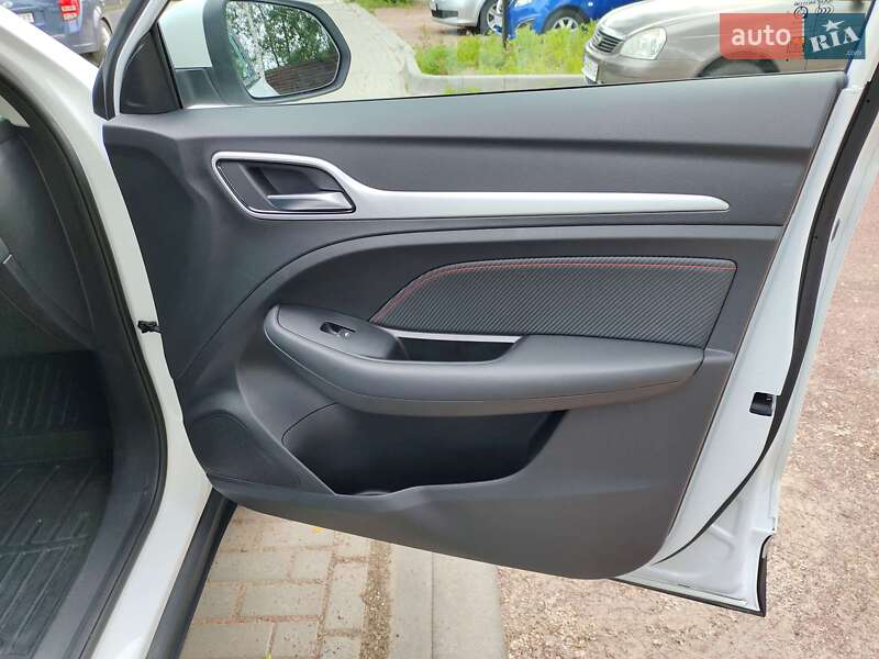 Внедорожник / Кроссовер MG ZS EV 2023 в Софиевской Борщаговке
