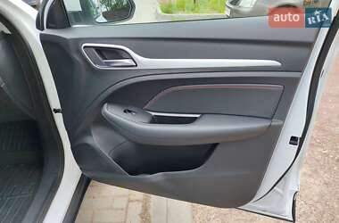 Внедорожник / Кроссовер MG ZS EV 2023 в 